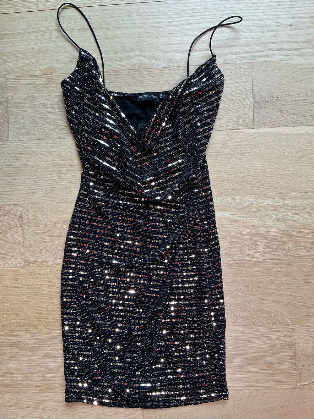 PrettyLittleThing Black & Gold Sequin Cowl Bodycon Mini Dress US Size 2 NWT